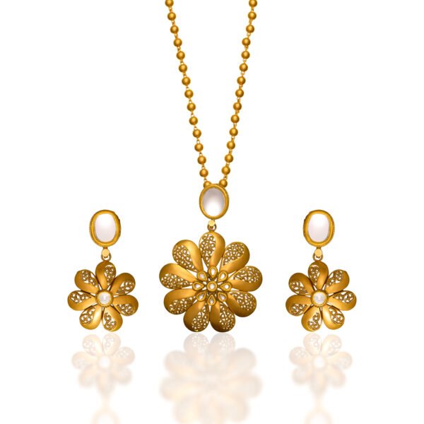 Gold Pendant Set